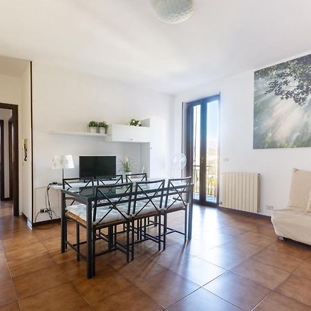 Mysa Properties - Casa Chicca, Flat With Lake View Terrace Perledo Kültér fotó