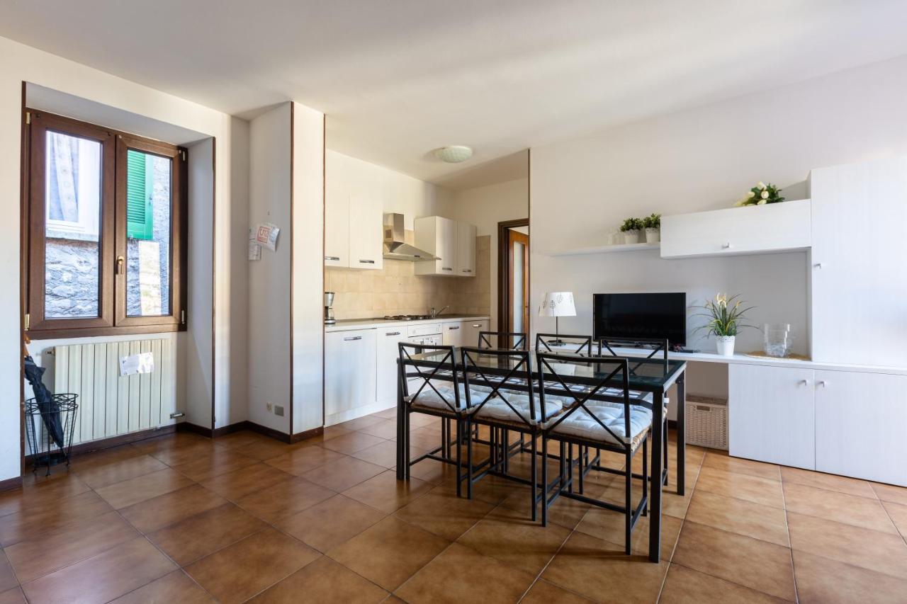 Mysa Properties - Casa Chicca, Flat With Lake View Terrace Perledo Kültér fotó