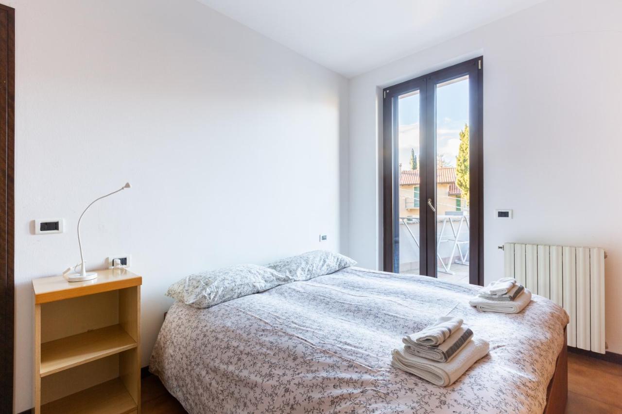 Mysa Properties - Casa Chicca, Flat With Lake View Terrace Perledo Kültér fotó